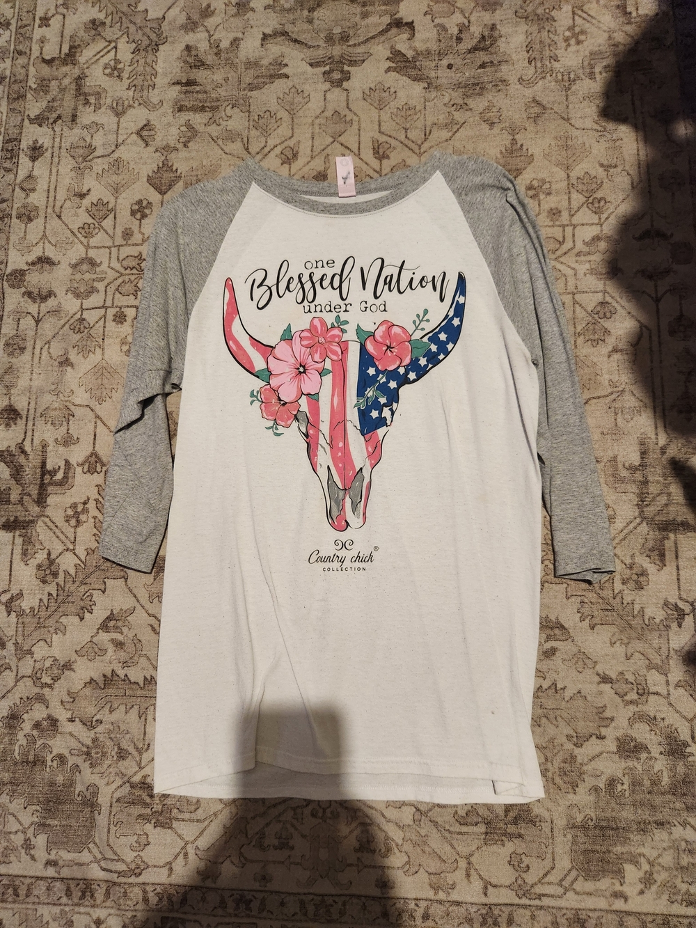 IC COLLECTION Girls' White & Gray Raglan Tee with Patriotic Floral Steer Skull